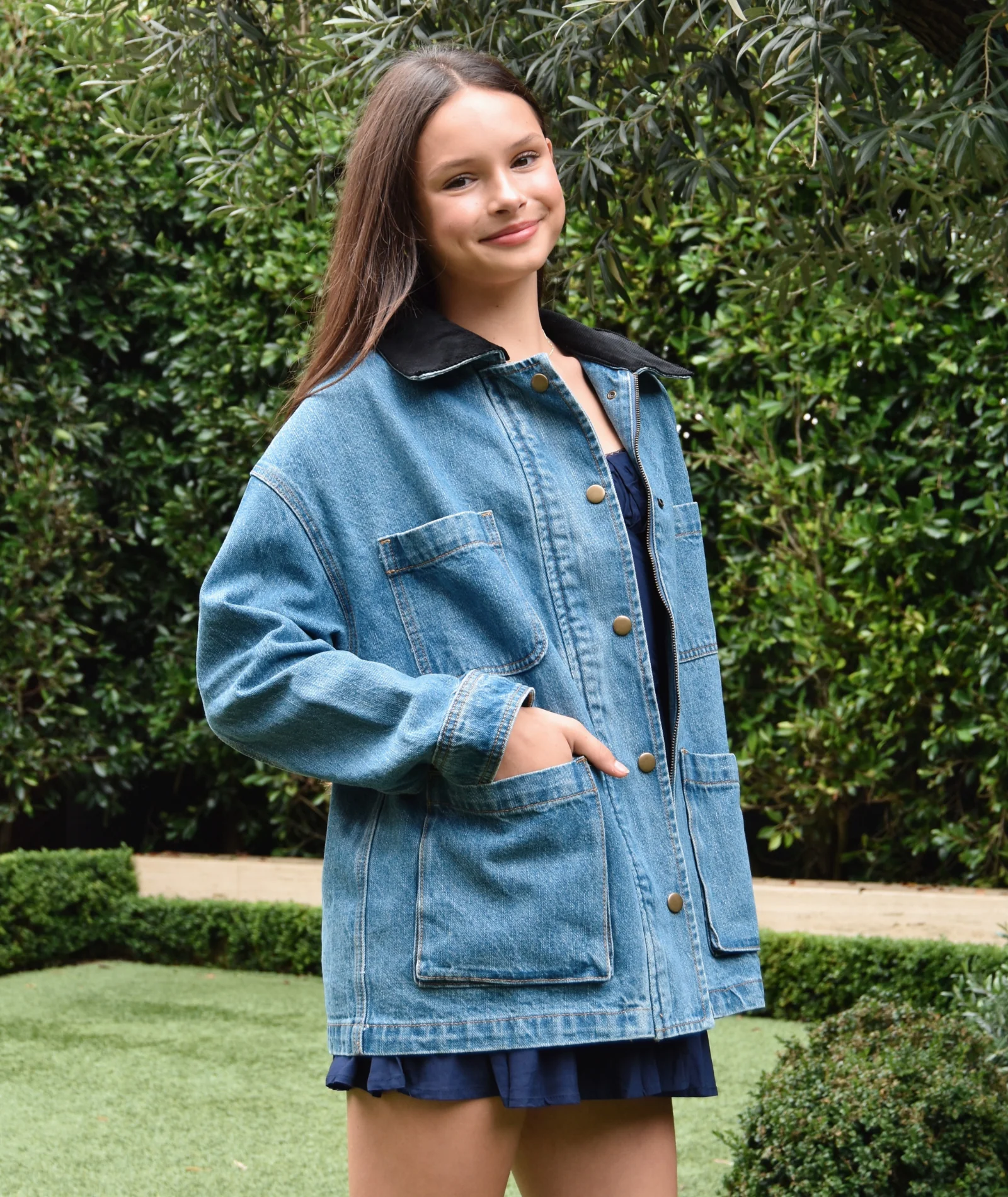 8apart Women Annie Corduroy Collar Denim Jacket
